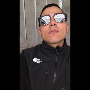 Meet your Posher, Alejandro